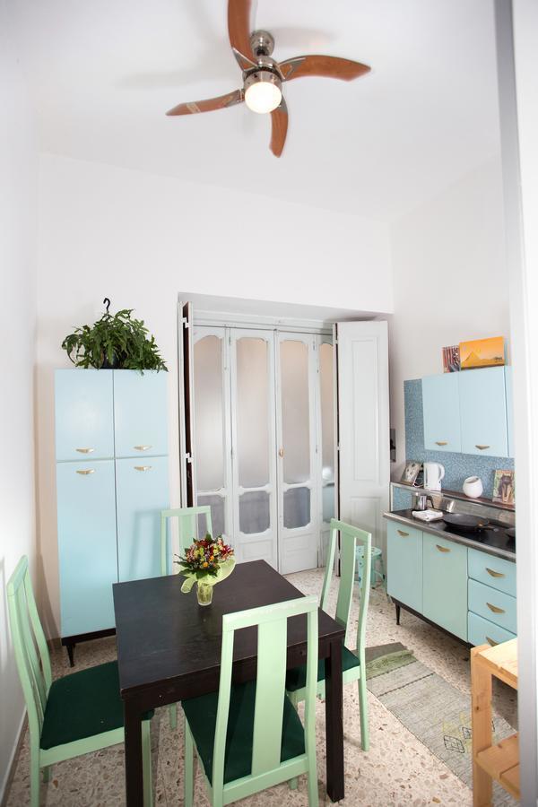 Nana Group - Restaurant And Budget Apartments On The Street Of Museums Appartamento *