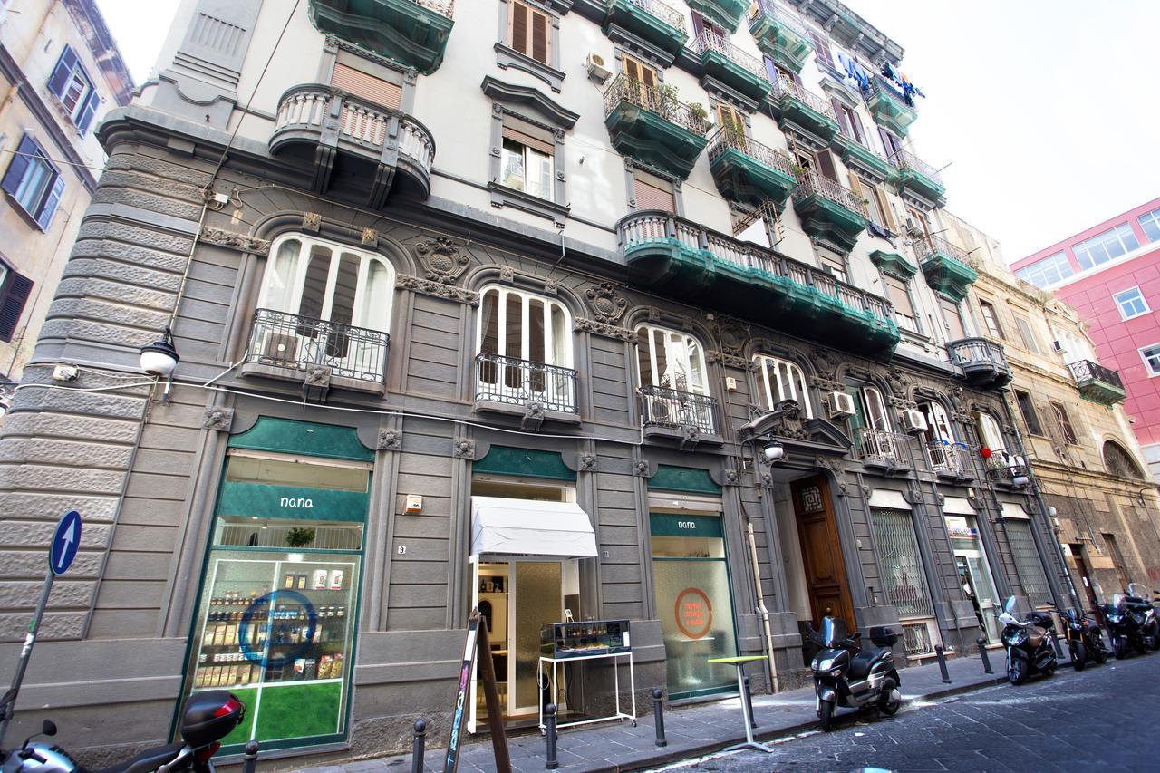 Nana Group - Restaurant And Budget Apartments On The Street Of Museums Napoli