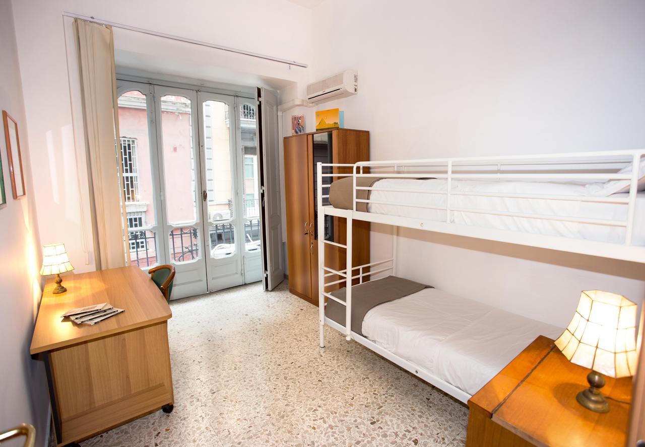 Nana Group - Restaurant And Budget Apartments On The Street Of Museums Appartamento
