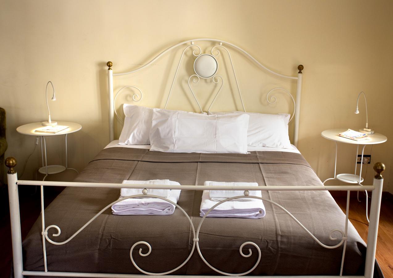 Appartamento Nana Group - Restaurant And Budget Apartments On The Street Of Museums Napoli